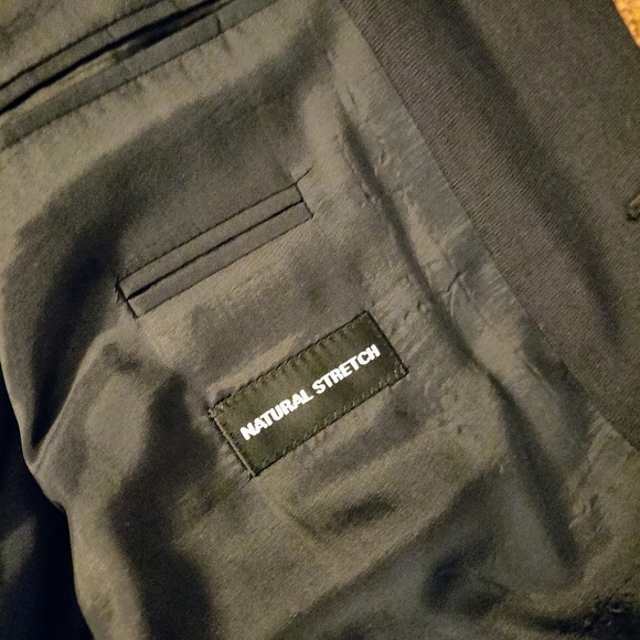 Hugo Boss Rossellini/Movie Suit (40R) - Picture 4 of 12